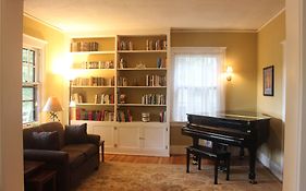 Brown Street Inn Bed And Breakfast